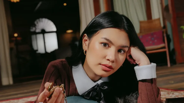 Vanessa Zee Perkuat Identitas Bermusik lewat Single 'Menjauh'