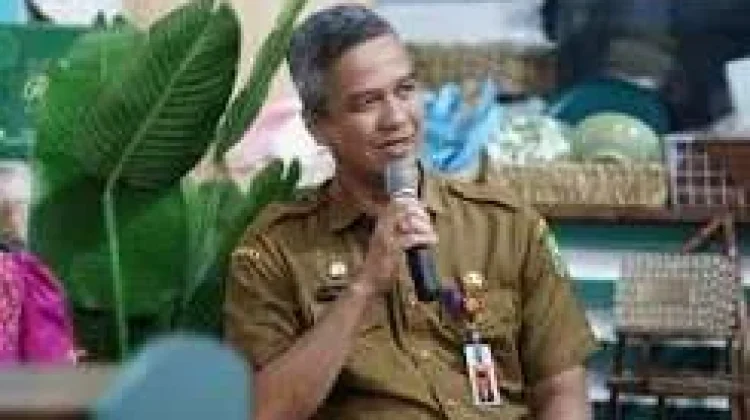 Hari Jadi ke-69 Riau Diisi Senam Massal dan Penanaman 2.200 Pohon di Stadion Utama