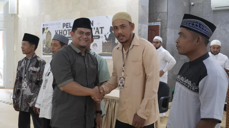 BAZMA Pertamina Patra Niaga Kilang Dumai Hadirkan Pelatihan Khatib Jumat