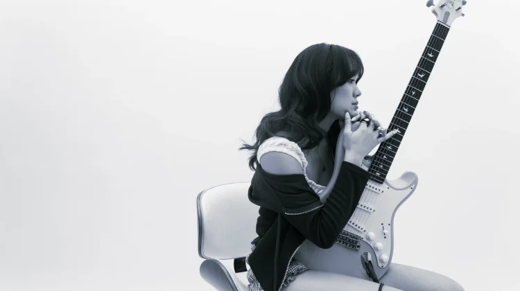 Sheryl Sheinafia Rilis 'Tenggelam', Menjelang Album 'Bittersweet'