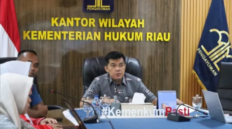 Kemenkum Riau Perkuat Profesionalisme Notaris melalui Pembinaan di Kuansing