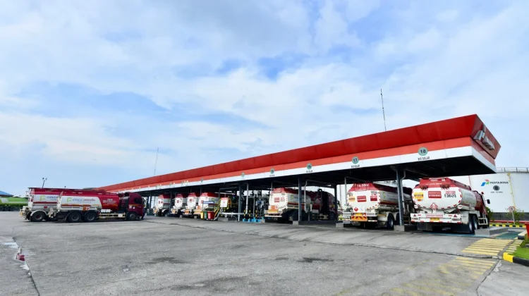 Koordinasi Lintas Sektor Dukung Penyaluran Solar di Kuala Kampar Diperkuat