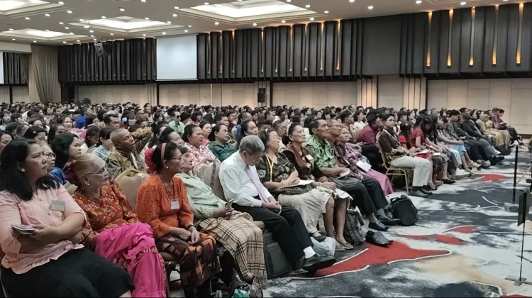 Ribuan Orang Hadiri Pertemuan Regional Saksi-Saksi Yehuwa 2026 di Pekanbaru