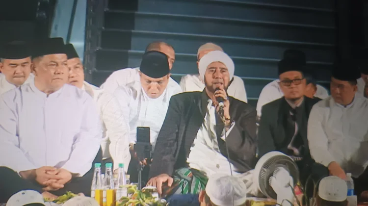 Riau Bershalawat HUT ke-69: Masyarakat Diajak Bersyukur dan Jaga Persaudaraan