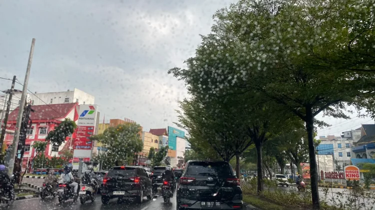 Hujan Ringan Masih Berpotensi Guyur Sejumlah Daerah di Riau