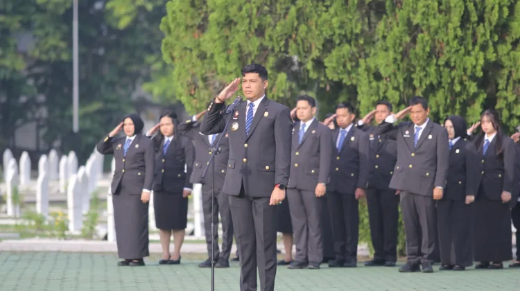 Peringati Hari Pengayoman ke-81, Kemenkum Riau Tabur Bunga di Taman Makam Pahlawan