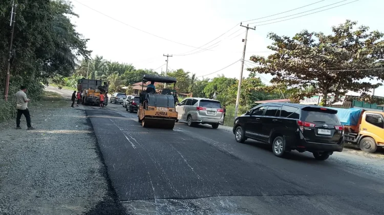 Pemprov Riau Benahi Ruas Maredan–Simpang Buatan