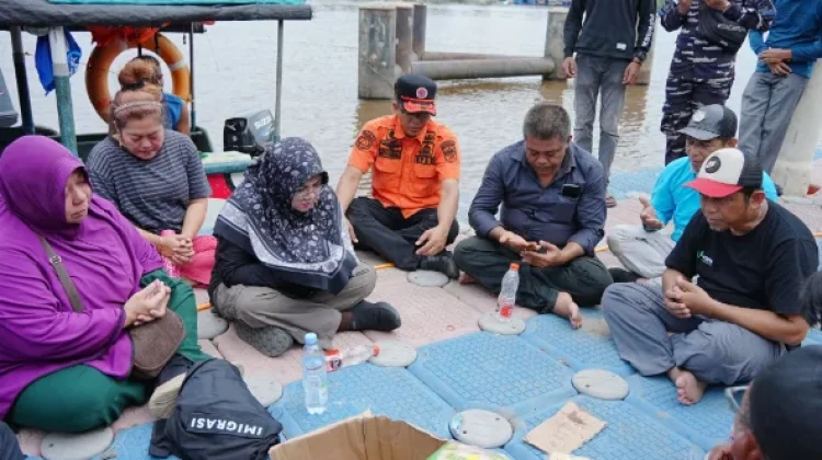 Bupati Siak Minta Maksimalkan Pencarian Korban Tenggelam di Sungai Siak