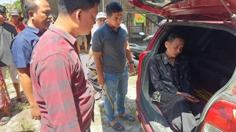 Dibacok Mantan Suami, Seorang Perempuan Tewas di Rumahnya
