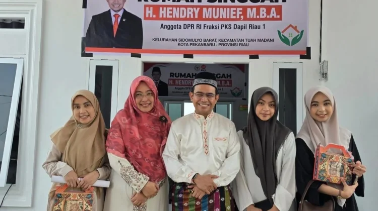 DPR RI Hendry Munief Sediakan Rumah Singgah untuk Warga Kurang Mampu di Riau