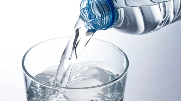 Demi Kesehatan Pilih Air Mineral yang Memiliki Standar Mutu Produk