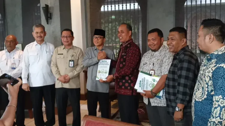 Bupati Inhil Jemput Dukungan Kemendes PDT RI