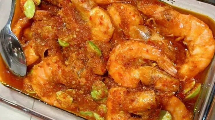 Udang Goreng Berkulit, Gurih Harum Menggoda Selera Keluarga Indonesia