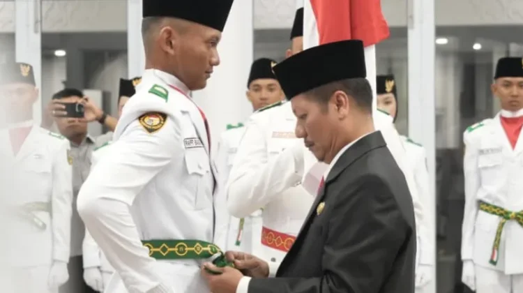 Plt Bupati Kuansing Kukuhkan Paskibraka 2026