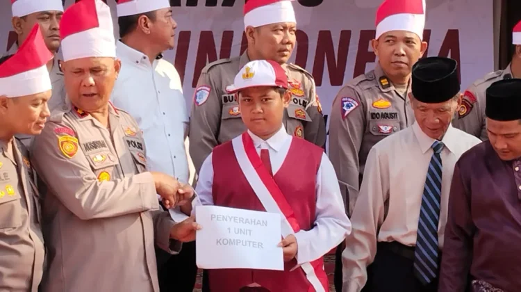 Siswa SD Rakitan Komputer dari Uang Jajan, Dapat Apresiasi di HUT ke-81 RI