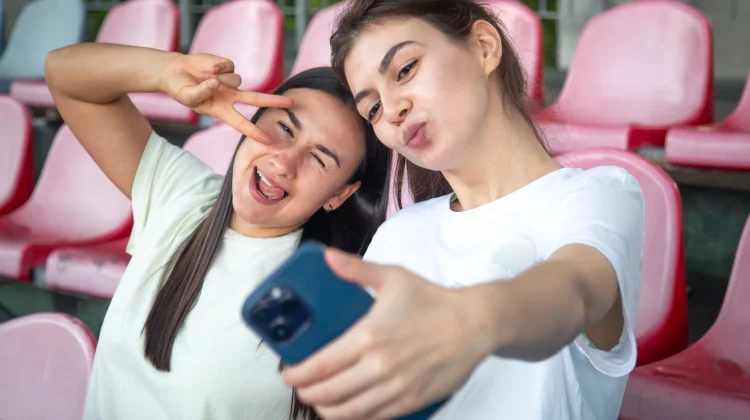FOMO Membuat Hati Gen Z Gelisah
