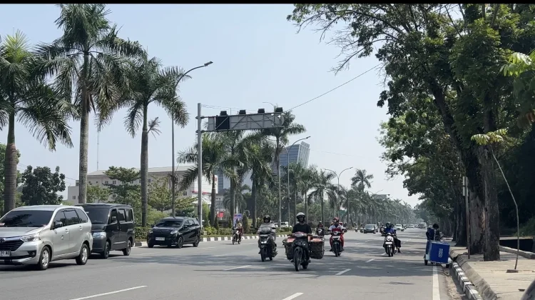 Kabut Asap Menyelimuti Pekanbaru, Jarak Pandang Turun Satu Kilometer