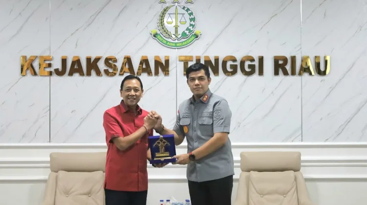 Perkuat Akses Keadilan, Kemenkum Riau dan Kejati Riau Bangun Sinergi Layanan Hukum