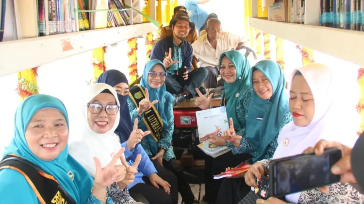 Pustaka Apung Hadirkan Literasi Pesisir Inhil