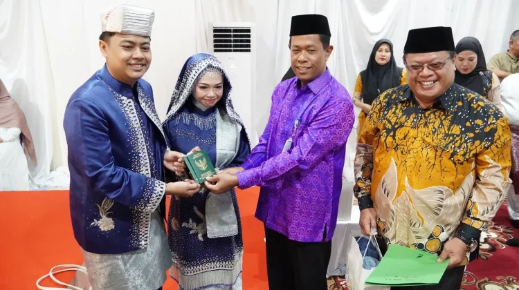 Nikah Berkah, Kemenag Berdampak: Semarak HUT ke-81 RI Hadirkan Pernikahan Serentak