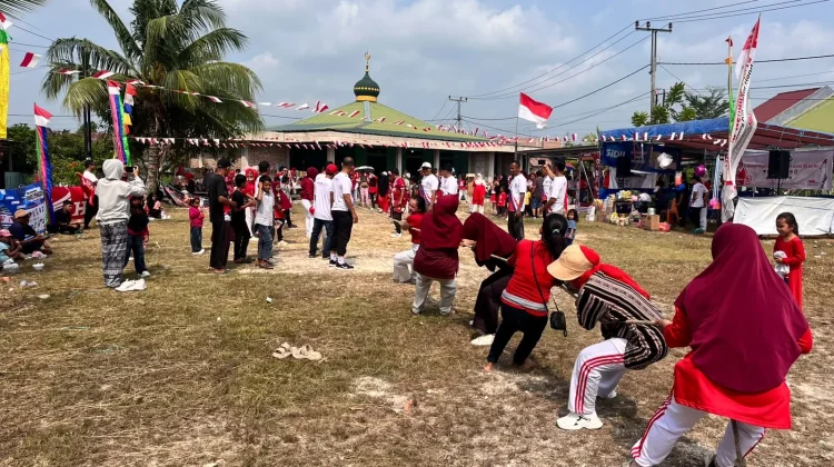 Semarak HUT RI Warga Graha Mustamindo Rimbo Panjang Gelar Jalan Santai