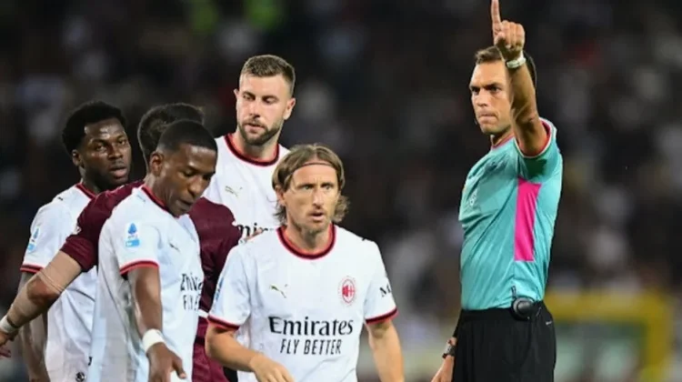 AC Milan Buka Musim dengan Kemenangan atas Torino