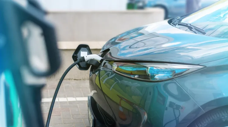Mengenal Jenis-Jenis Mobil Listrik: BEV, HEV, dan PHEV
