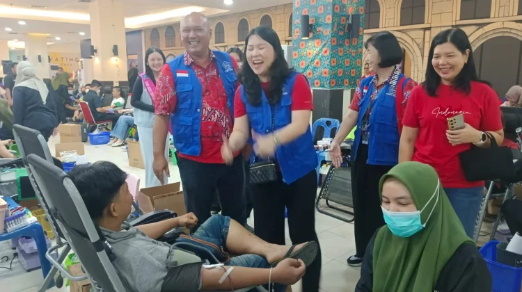 PSMTI Riau Gelar Donor Darah dan Bagikan Masker