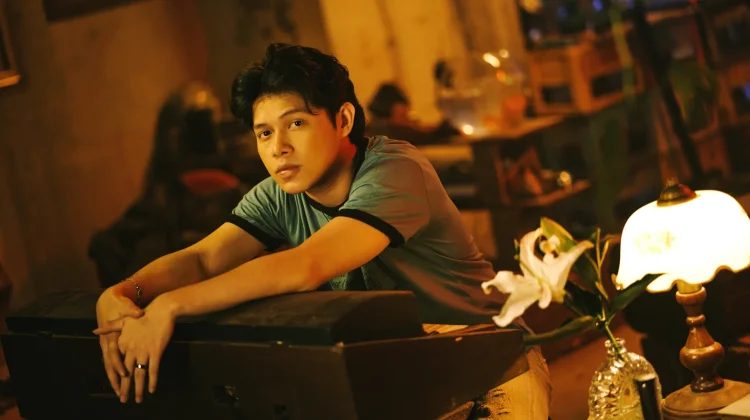 Rony Parulian Ungkap Sisi Romantis lewat Single 'Februari'