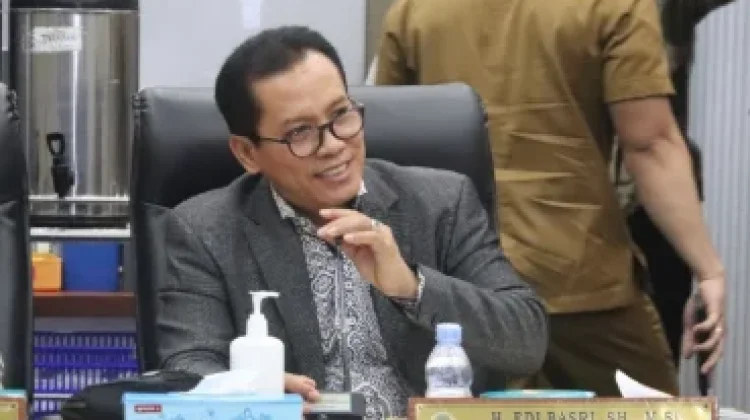 DPRD Riau Inginkan BUMD Perkuat APBD Riau 2026