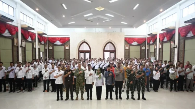 Kabut Asap, Bupati Kampar Instruksikan Masyarakat Gunakan Masker