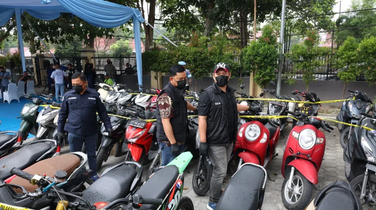 Polda Riau Tangkap Komplotan Curanmor, 44 Unit Motor Disita