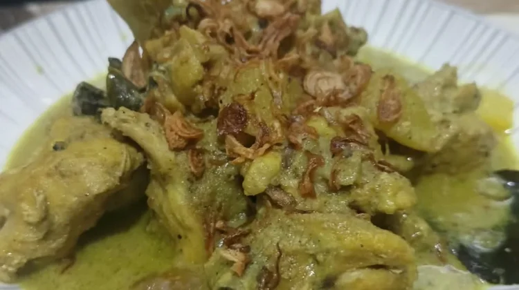 Resep Opor Ayam Gurih untuk Menu Harian Keluarga