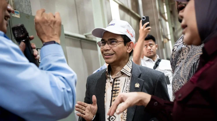 Selain Bantu UMKM, Hendry Munief Dorong Pelaku Industri Kembangkan Industri Halal