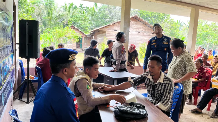 Program JALUR Polairud Meranti, Salurkan Sembako dan Layanan Kesehatan Gratis