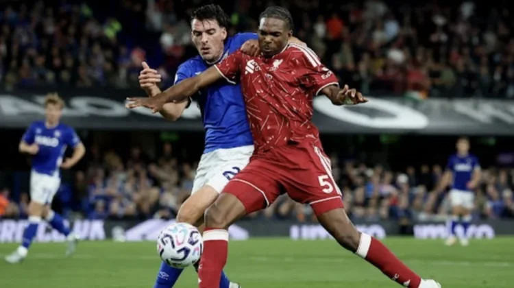 Alexander Isak Menggila, Liverpool Raih Kemenangan Perdana di Liga Inggris