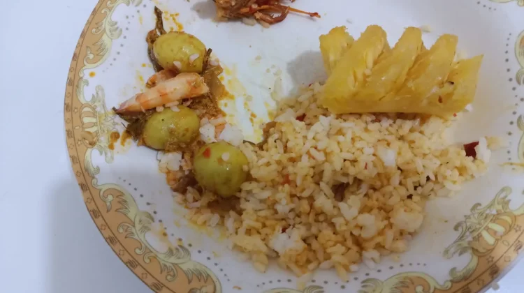 Nasi Lalap Nanas, Enak dan Sehat