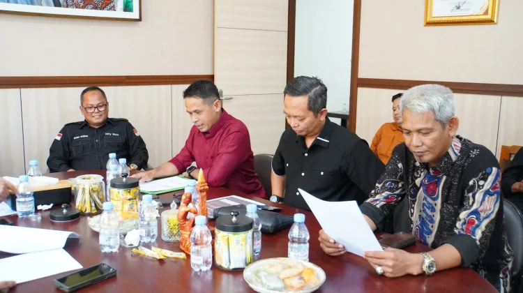KPU Provinsi Riau Koordinasi PDPB Semester II Tahun 2026 dengan Bawaslu Riau