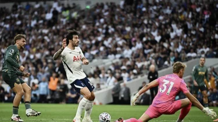 Tottenham Ditahan Everton 0-0, The Lilywhites Belum Menang dan Cetak Gol