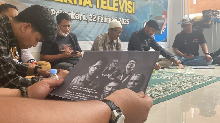 Jurnalis Pekanbaru Gelar Doa Bersama untuk Lima Pewarta yang Hilang Kontak