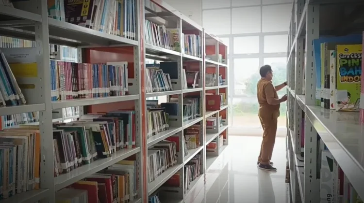 Perluas Akses Literasi Masyarakat, Perpustakaan Meranti Kini Buka Setiap Hari