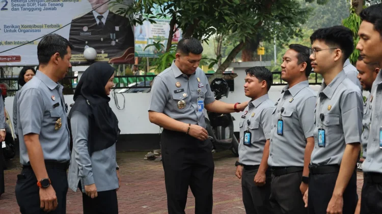Pimpin Apel Pagi, Kakanwil Periksa Kelengkapan Atribut Pegawai