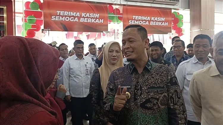 Wako Pekanbaru Tekankan Serapan Tenaga Kerja Lokal