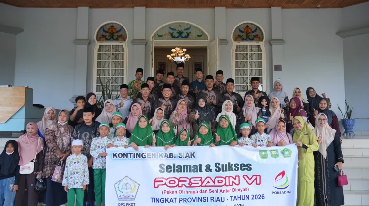 Bupati Afni Lepas Kontingen PORSADIN Siak