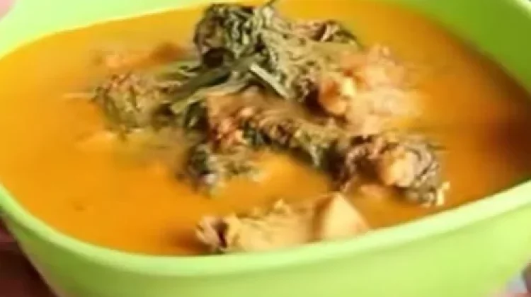 Gulai Ayam Oncah Pakis, Lezatnya Tradisi Kaya Gizi