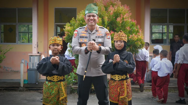 Green Policing Goes to School, Kapolres Meranti Ajak Siswa Cintai Lingkungan