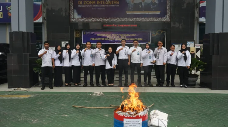 Kanwil Kemenkum Riau Musnahkan Arsip Fisik Fasilitatif Tahun Anggaran 2026