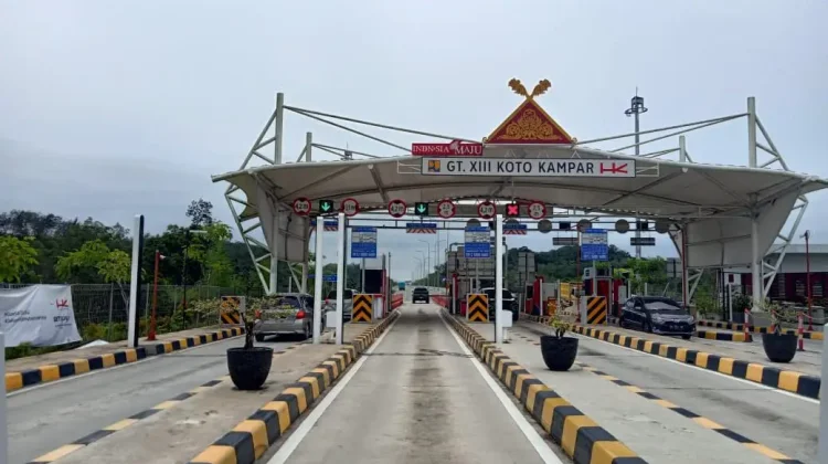 Libur Imlek, Kendaraan Jalan Tol Trans Sumatra Meningkat