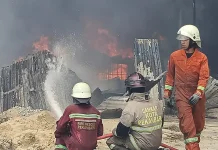 Gudang BBM di Pekanbaru Terbakar