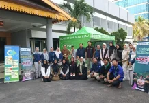 RRI Pekanbaru dan Dompet Dhuafa Riau Berbagi Takjil Ramadan